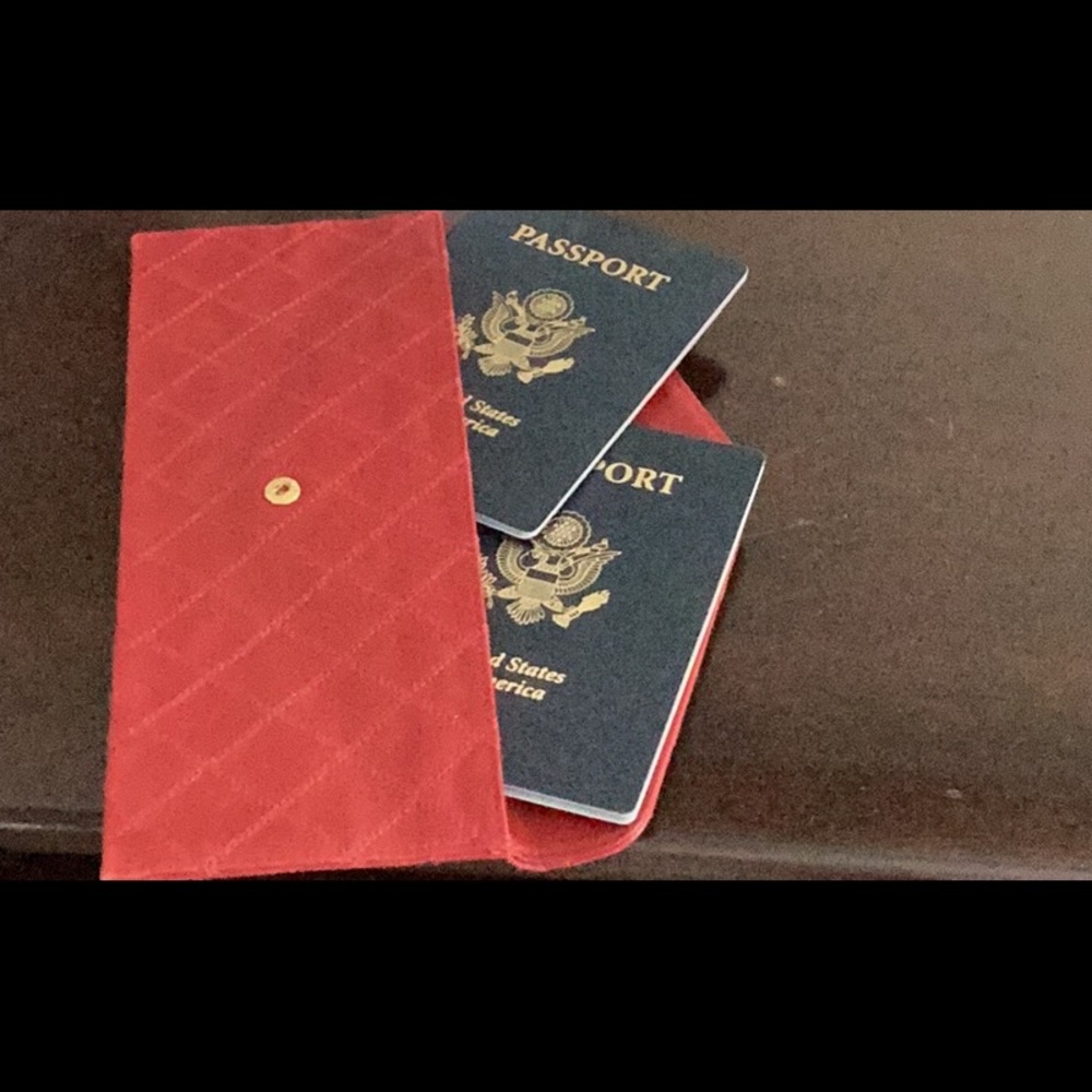 CHANEL Red Quilted Leather Envelope Clutch - Picture 5 of 5